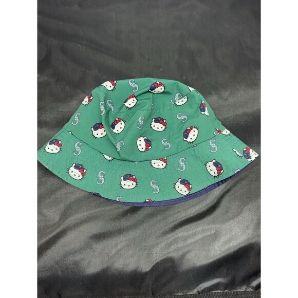 2025 Seattle Mariners Hello Kitty Bucket Hat SGA 3/29/25 Reversible - Picture 2 of 5